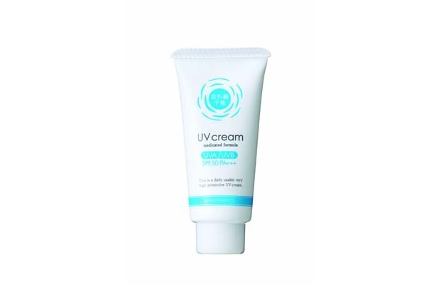 「紫外線予報　薬用美白UVクリーム」(2415円)