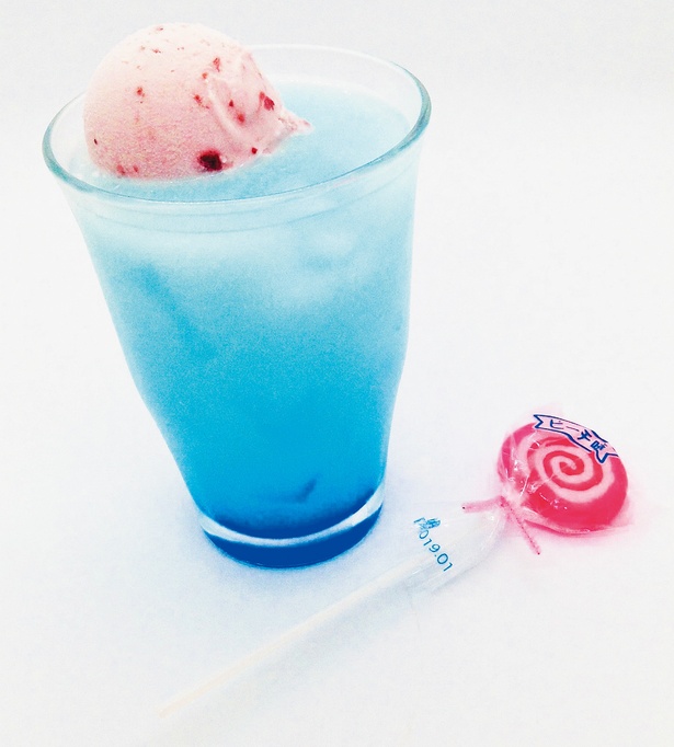 「クーラ・ダイアモンドのいちごシャーベットドリンク」(626円)