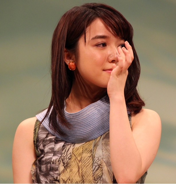 上白石萌音、生ピアノに涙!