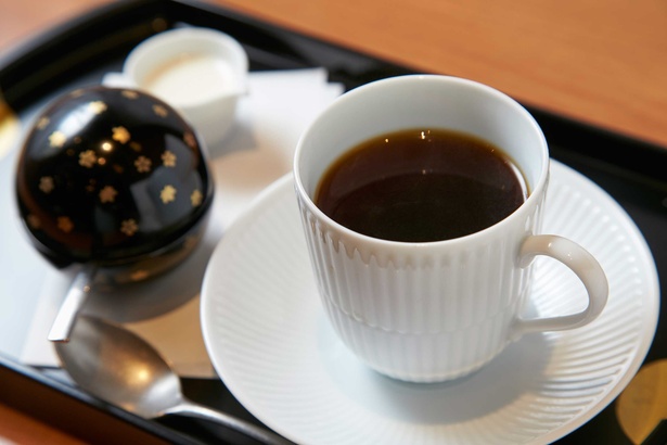コーヒー豆はスペシャルティコーヒーの中から、さらに厳選した最高品質の豆を使用/神乃珈琲
