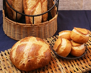 どれだけわかる？フランスパンの特徴と違いとは？