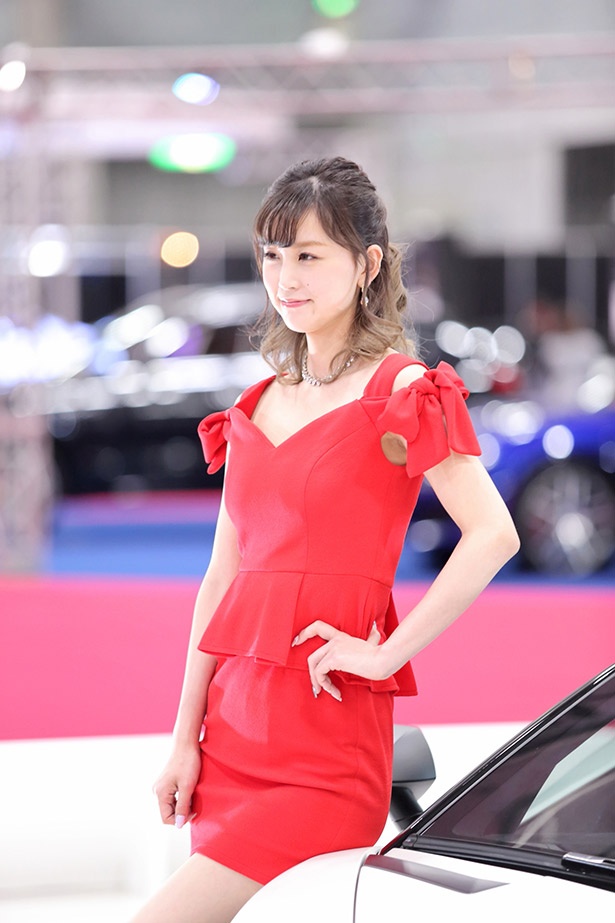 「メガスーパーカーモーターショー2018 in 熊本」で見つけた美人コンパニオン