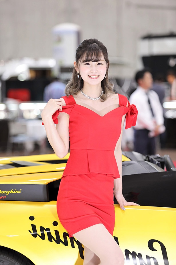 「メガスーパーカーモーターショー2018 in 熊本」で見つけた美人コンパニオン