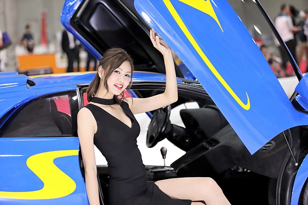 「メガスーパーカーモーターショー2018 in 熊本」で見つけた美人コンパニオン