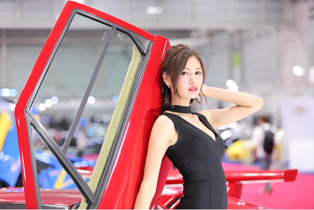 「メガスーパーカーモーターショー2018 in 熊本」で見つけた美人コンパニオン