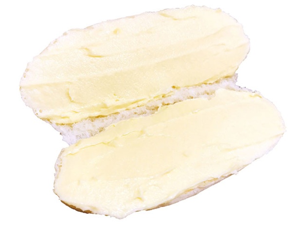 「宮古島 雪塩ミルククリーム」(200円)はミルキーなのにあと味さっぱり。隠し味の宮古島の塩が効いている