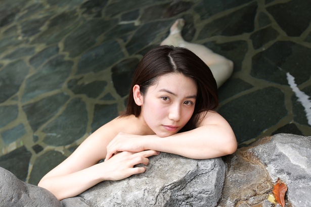  “九州の太陽”佐藤あいりの混浴グラビア・天ヶ瀬温泉編