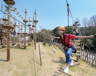 自然の中でアニメやマンガの世界観を体験！淡路島・淡路「兵庫県立淡路島公園 アニメパーク  ニジゲンノモリ」