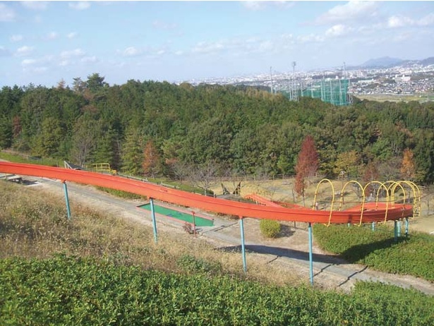 「大野城いこいの森中央公園」のジェットスライダーは迫力満点！