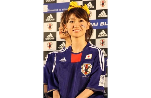 パブリックビューイングに登場したAKB48