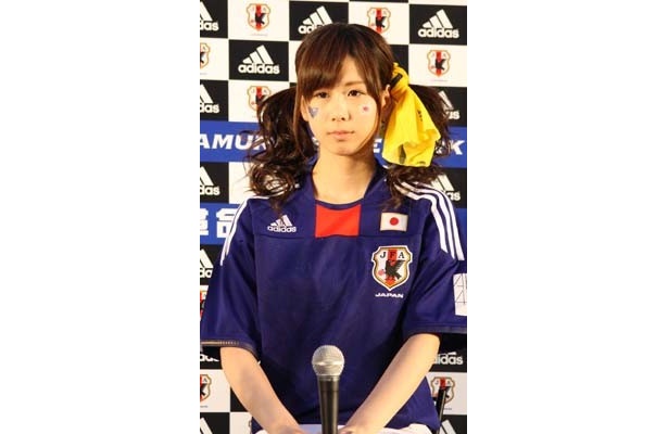 パブリックビューイングに登場したAKB48