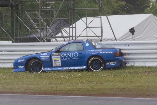 今村選手のFC3Sがクラッシュした瞬間