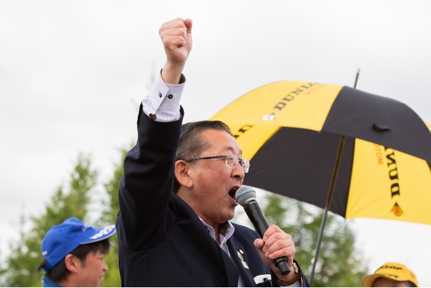 西山猛村長