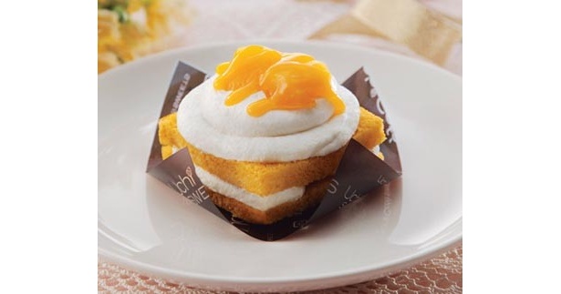 プラチナシリーズも人気！「プラチナケーキ マンゴー」（210円）/ローソン