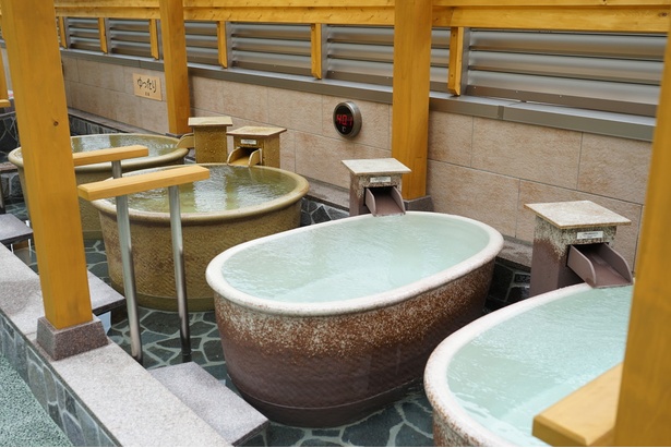 1人用風呂の「壺の湯」/RAKU SPA GARDEN 名古屋・露天