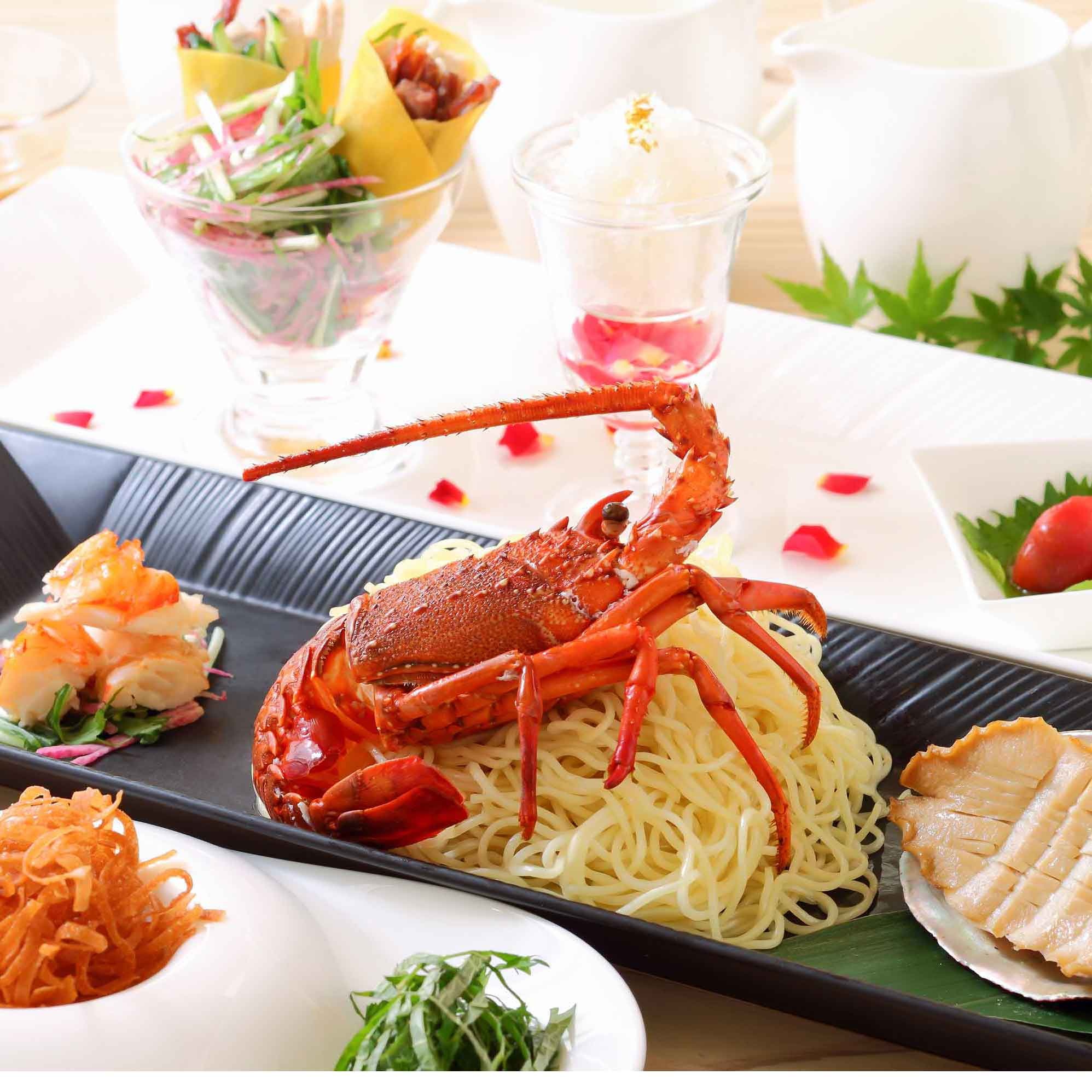 高級食材目白押し！なんと11,880円もする「皇家(ロイヤル)冷麺」が話題に！