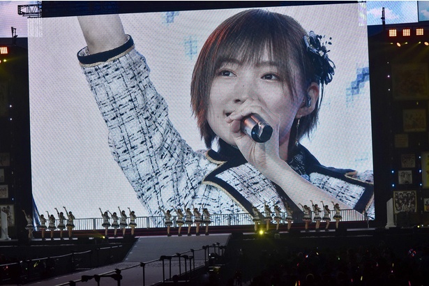 太田夢莉さんのセンター曲「虹の作り方」を披露したNMB48 (AKB48グループコンサートより)