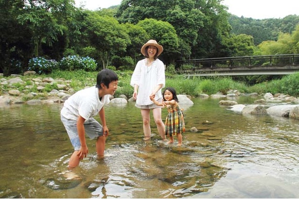 ひんやり清流で水遊びしよう 九州水辺の公園5選 ウォーカープラス