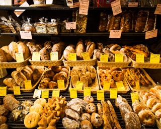 “パン好きの聖地”「ツオップ」の2階には妖精が住んでいる？