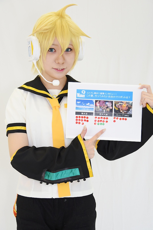 ボーカロイドの鏡音レンに扮する桜日さん