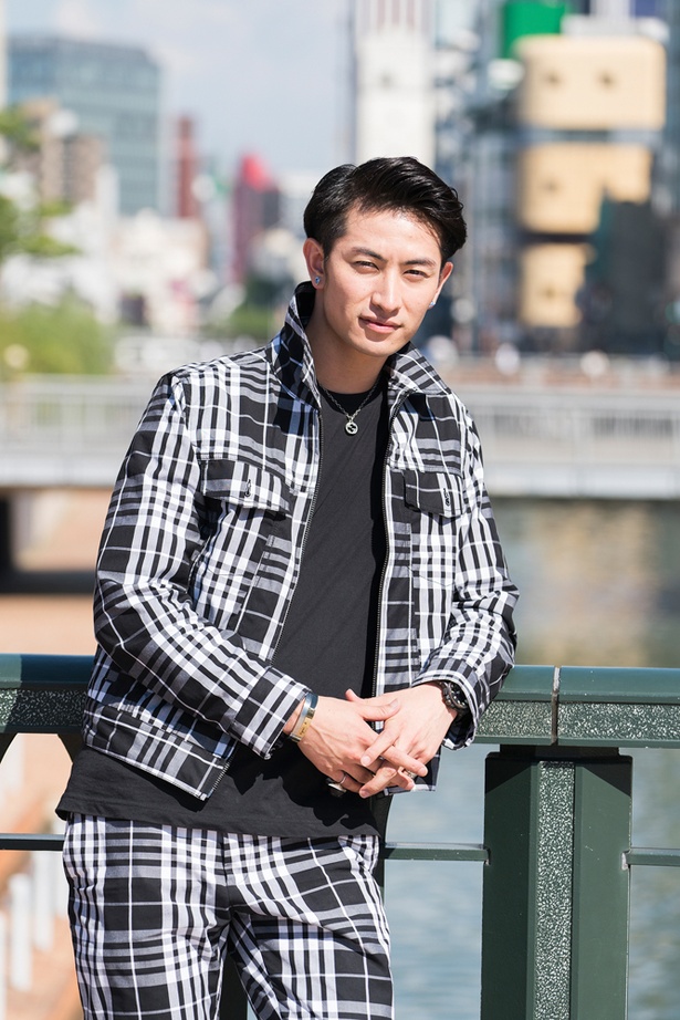 8月22日(水)にデビューアルバム「My Name Is…」をリリースする伊万里有