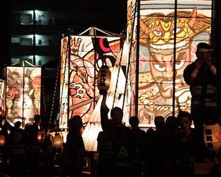 宮崎・都城盆地の夏の風物詩｢都城六月灯 おかげ祭り｣開催