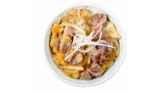 「朝ラーメンセット」(650円)に一緒についている親子丼