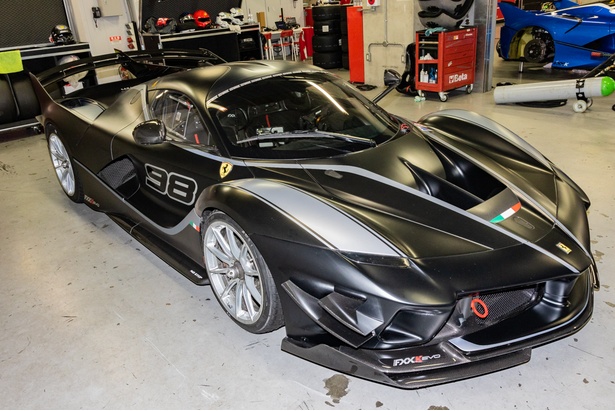 XXプログラムの最新車両FXX K Evo