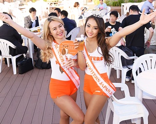 フーターズガールと花火を満喫！夏季限定「HOOTERSアトレ亀戸ビアガーデン」
