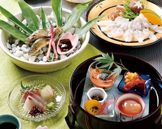 京情緒あふれる懐石料理　京都・上木屋町「京・鴨川 懐石 櫻」でアユ、ハモしゃぶを味わい尽くす