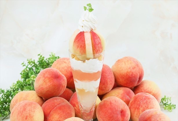 7月11日(水)までは「とろける白桃」フェアを開催中
