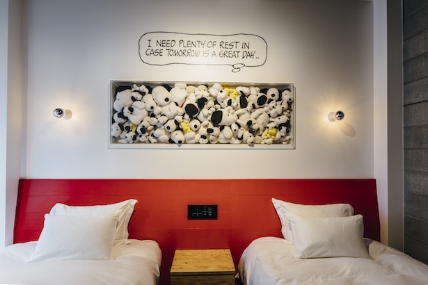 「IMAGINE」(4階)がテーマの客室「Room47」。ツインタイプ(21㎡)で定員1〜2名。税抜4万円※朝食付き