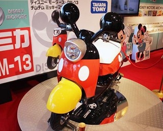 ディズニーデザインのトミカ230台以上が集結！ソラマチ「ディズニーモータース」10周年展の見どころ紹介