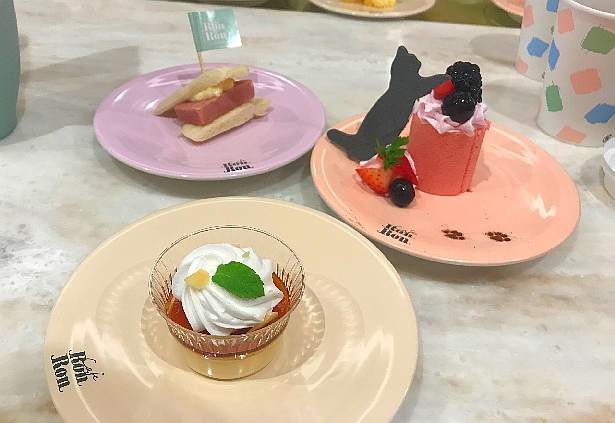スイーツの他に塩気のあるフードもあるので、飽きることなく楽しみ続けることができる