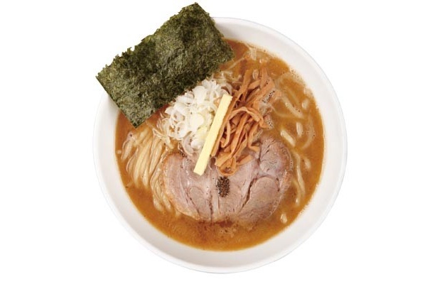 煮干しのエグみがクセになる！｢裏りょうま｣の｢特級煮干しらーめん｣(680円)