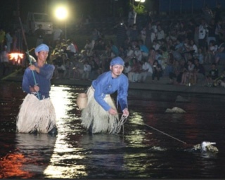 八百年の伝統を今に伝える｢笛吹川石和鵜飼｣開催