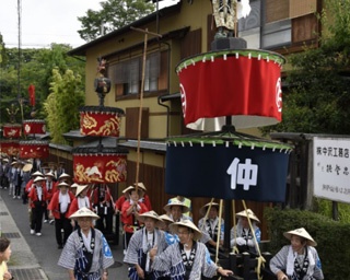 蔵の町並みにくり広げられる真夏の祭華｢須坂祇園まつり｣開催