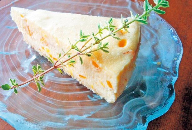 甘夏のチーズケーキ(400円)は、無農薬の甘夏を使用。とろりとしたなめらかな食感だ