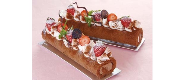 北海道ウォーカーのオススメ「長すぎ〜るロールケーキ」(2601円)