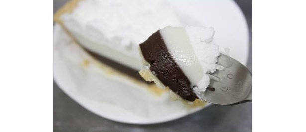 「チョコレートハウピアクリームパイ」