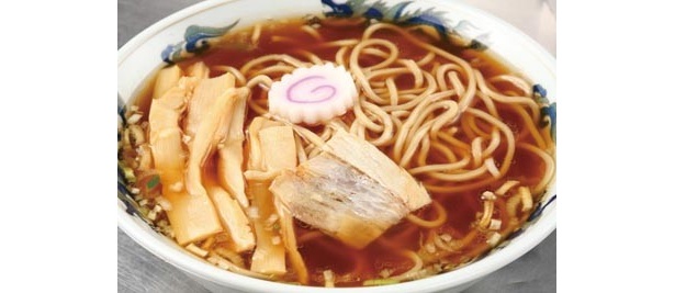 名店｢中華そば 江ぐち｣のDNAを受け継ぐ｢中華そば みたか｣の｢ラーメン｣(450円)