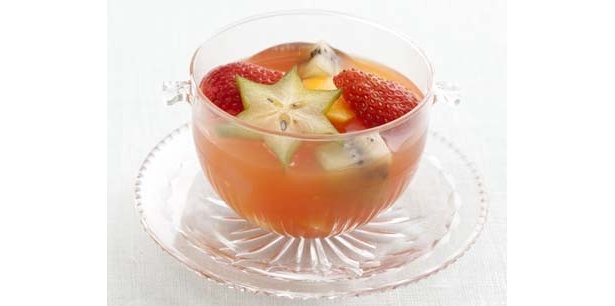 スターフルーツをはじめ、果実がたっぷり