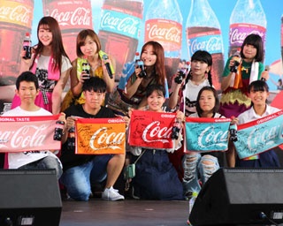 リトグリ、「コカ・コーラ」サマーライブに登場！ファンと一体になり「キミ色の夏」を応援！