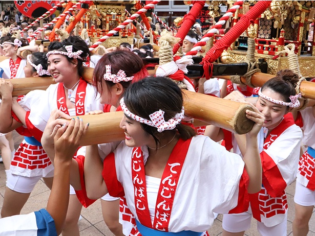 天神祭ギャルみこし