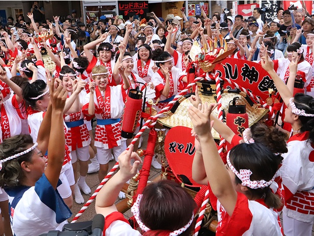天神祭ギャルみこし