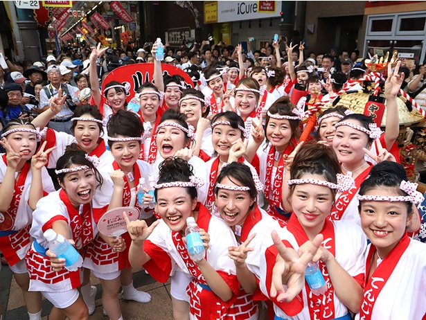 画像14 40 大阪の夏の風物詩 天神祭ギャルみこし 写真特集 ウォーカープラス