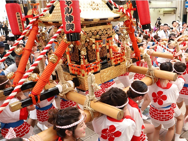 天神祭ギャルみこし