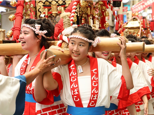 天神祭ギャルみこし