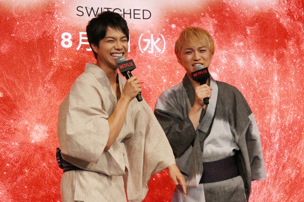 ファンからは“かみしげ”の愛称で人気のジャニーズWEST重岡大毅、神山智洋が「宇宙(そら)を駆けるよだか」プレミア試写会イベントに登場