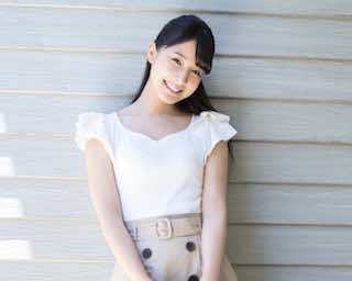 〝くびれスト〟として注目の グラビアアイドル!  川崎あやさんにインタビュー